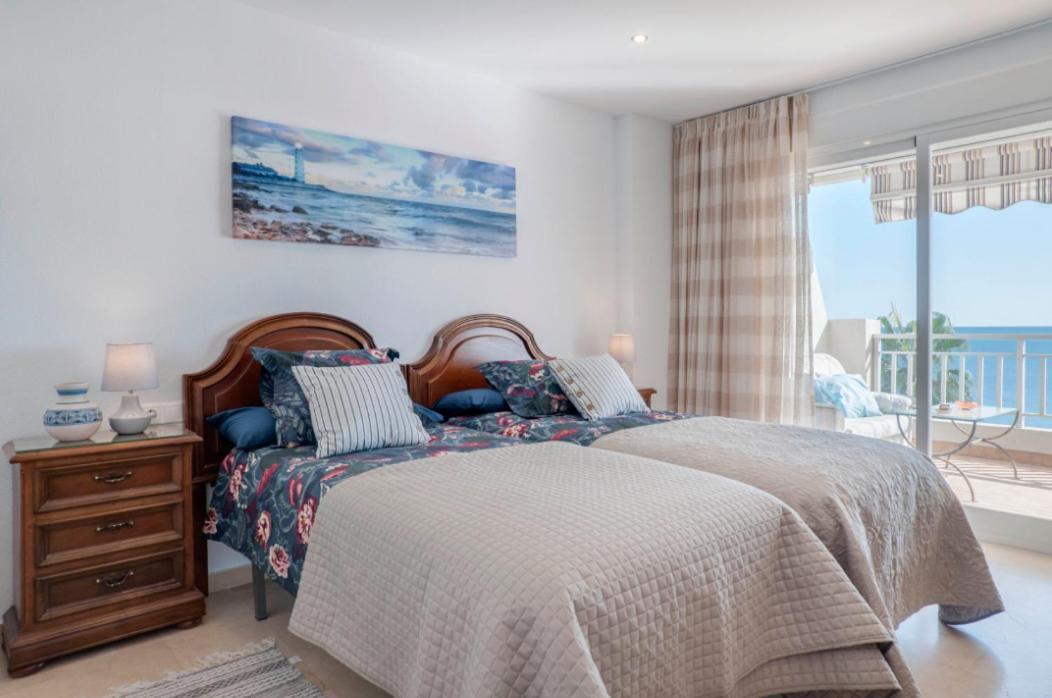 Family Aguamarina Front The Sea Free Parking Apartment Fuengirola Ngoại thất bức ảnh