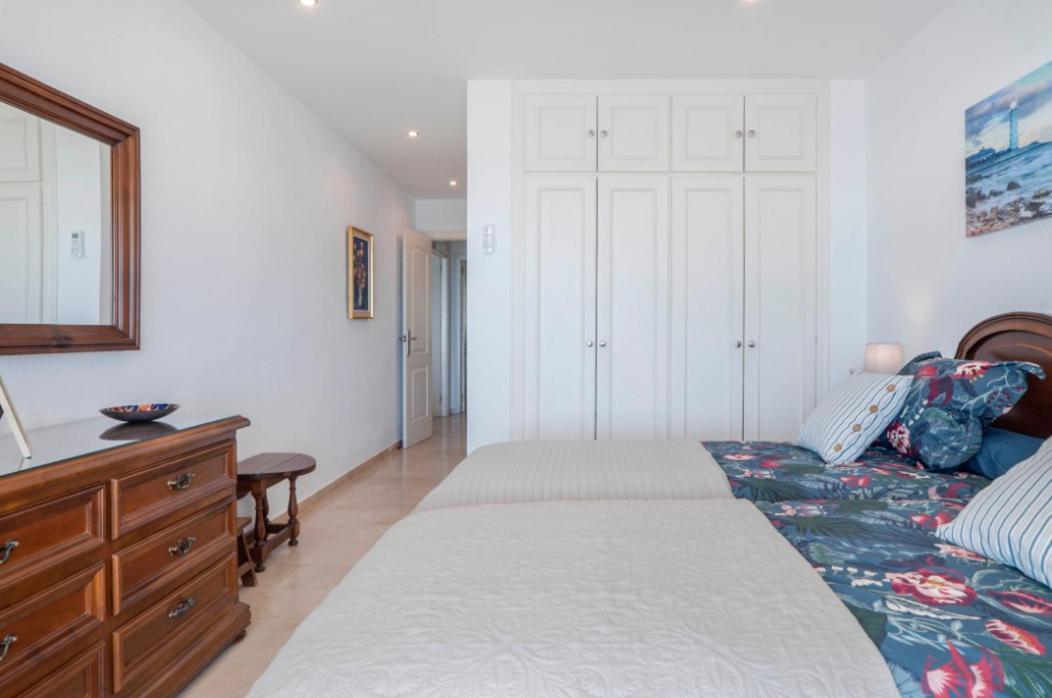 Family Aguamarina Front The Sea Free Parking Apartment Fuengirola Ngoại thất bức ảnh