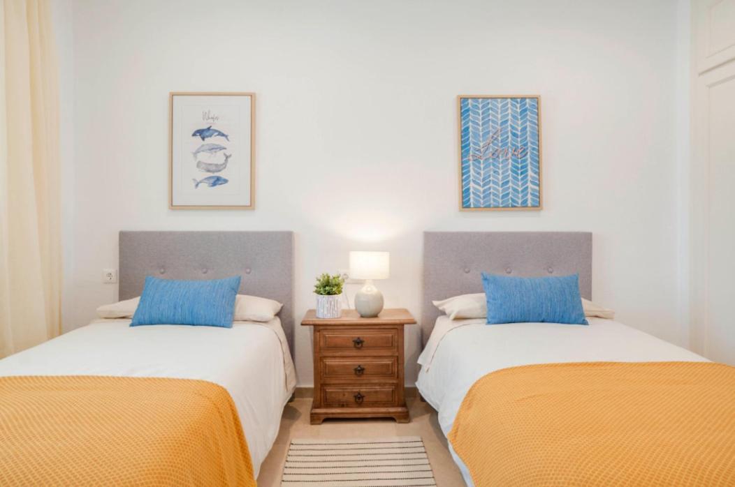 Family Aguamarina Front The Sea Free Parking Apartment Fuengirola Ngoại thất bức ảnh