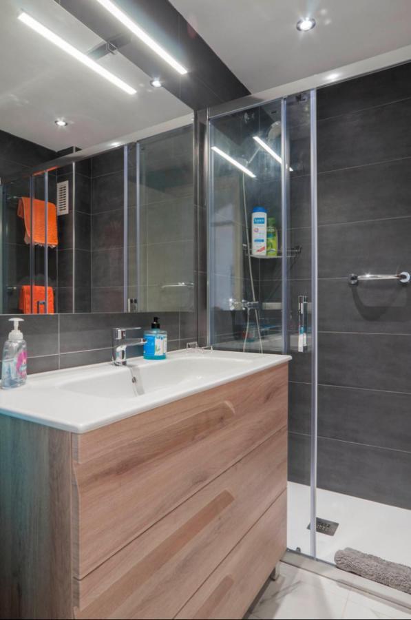 Family Aguamarina Front The Sea Free Parking Apartment Fuengirola Ngoại thất bức ảnh